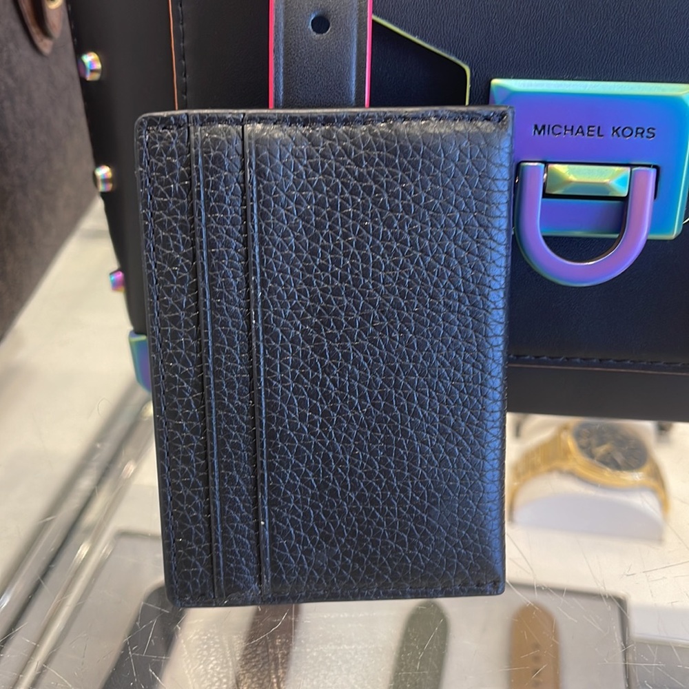 MICHAEL KORS
Reed Large Pebbled Leather Card Holder Case Wallet
COLOR: BLACK
NWT - Picture 3 of 16